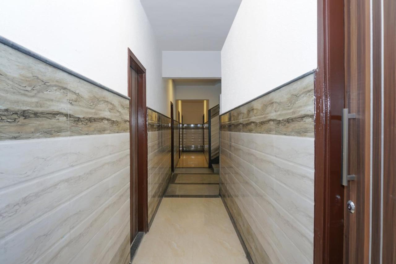 Oyo Flagship 74392 Hotel Mahesh Residency Hajdarabad Zewnętrze zdjęcie