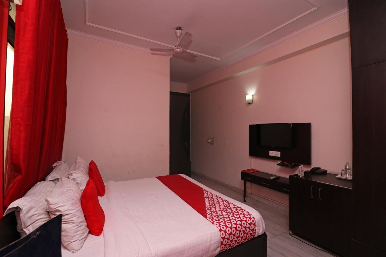 Oyo Flagship 74392 Hotel Mahesh Residency Hajdarabad Zewnętrze zdjęcie