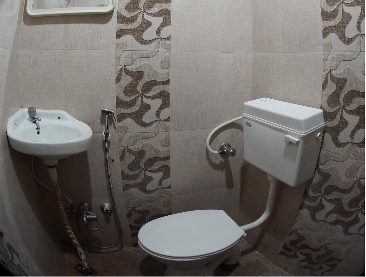 Oyo Flagship 74392 Hotel Mahesh Residency Hajdarabad Zewnętrze zdjęcie